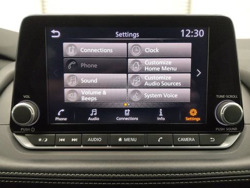 Used 2024 Nissan Rogue S AWD/4WD image 25