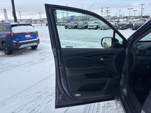 Used 2019 Honda Pilot Elite image 11