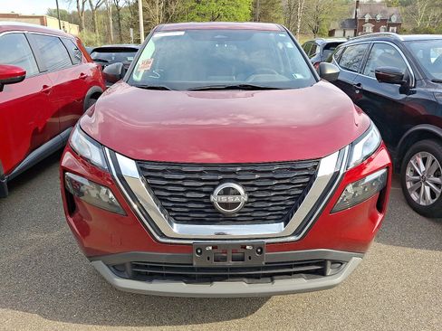 Used 2023 Nissan Rogue S AWD/4WD image 2