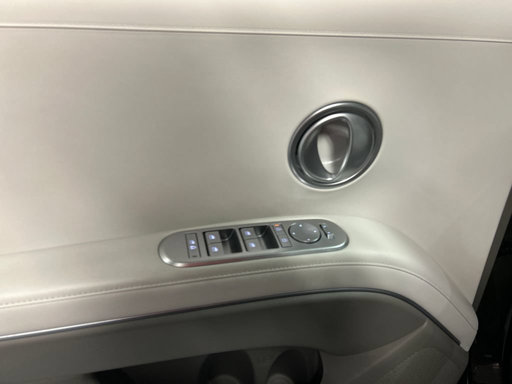 Used 2026 Hyundai Palisade SEL FWD image 12