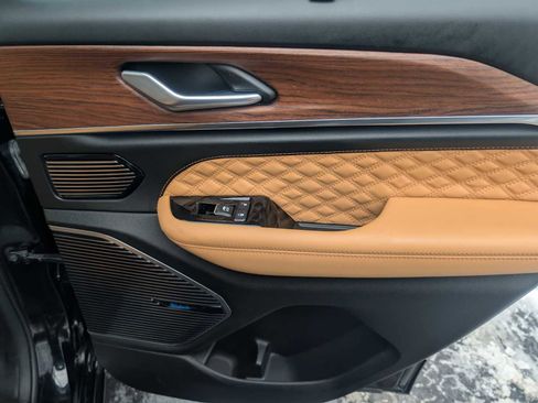 Used 2024 Jeep Grand Cherokee Summit w/ Advanced Protech Group IV image 37