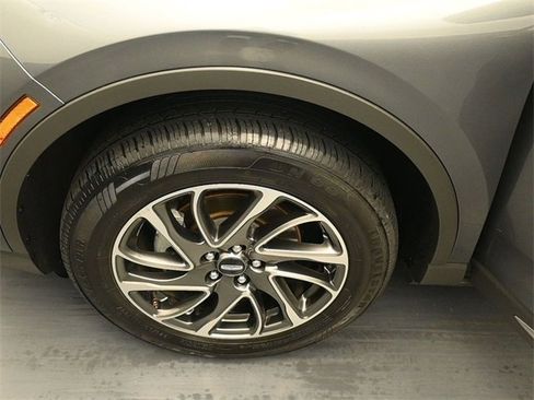 Used 2021 Lincoln Corsair AWD w/ Towing Package I image 16