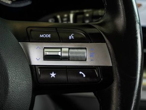 Used 2024 Hyundai Kona SEL AWD/4WD image 35