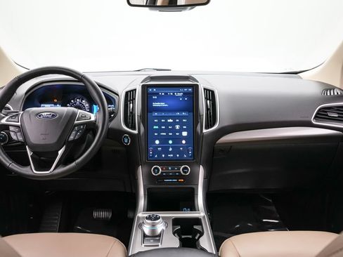 Certified 2024 Ford Edge SEL w/ Convenience Package AWD/4WD image 14