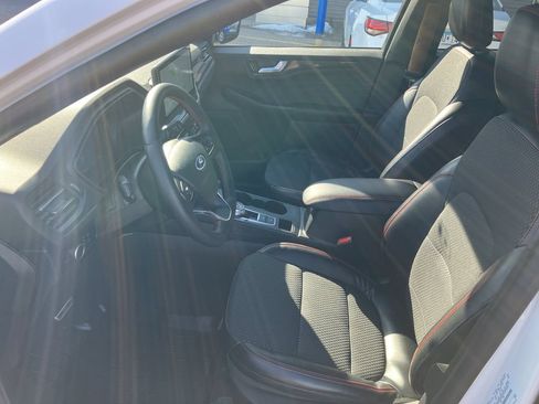 Used 2023 Ford Escape ST-Line w/ Tech Pack #1 AWD/4WD image 13