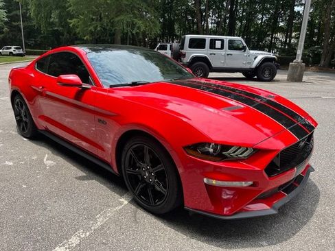 Used 2019 Ford Mustang GT Premium w/ Ford Safe & Smart Package RWD image 2