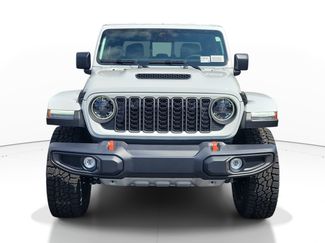 New 2026 Jeep Gladiator Mojave AWD/4WD video 2