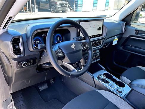 Used 2025 Ford Bronco Sport Big Bend w/ Convenience Package image 23