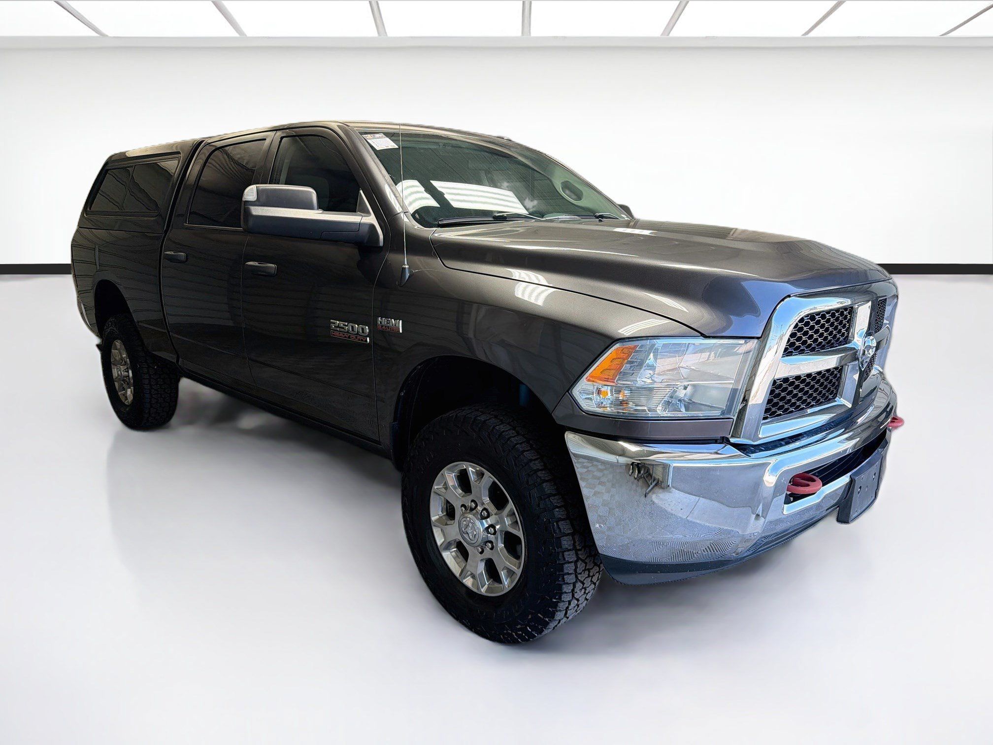 Used 2018 RAM 2500 Tradesman w/ Chrome Appearance Group AWD/4WD image 3