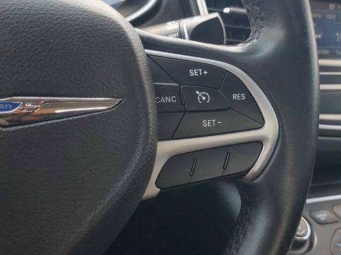 Used 2015 Chrysler 200 Limited w/ Convenience Group FWD image 22
