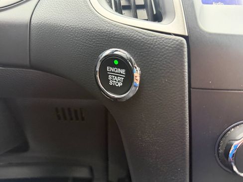 Used 2020 Ford Edge SEL FWD image 19
