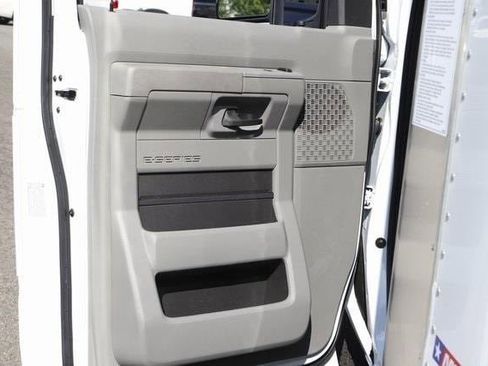 New 2025 Ford E-350 and Econoline 350 Super Duty w/ Driver's Safety Package image 10