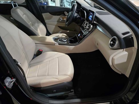 Used 2018 Mercedes-Benz C 300 4MATIC Sedan image 11