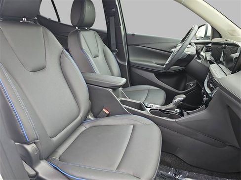 Certified 2025 Buick Encore GX Sport Touring w/ Comfort Package image 10