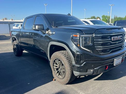 Used 2025 GMC Sierra 1500 AT4 AWD/4WD image 2