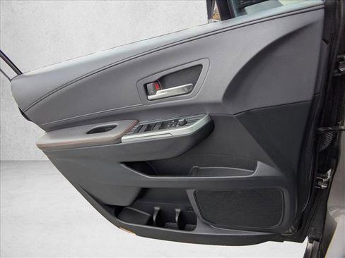 Used 2021 Toyota Sienna XSE image 25