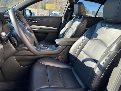 Used 2023 Cadillac XT4 Premium Luxury image 40