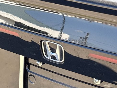 Used 2025 Honda Accord LX image 11