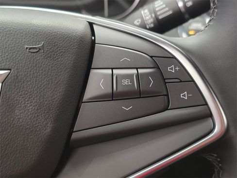 New 2025 Cadillac XT5 Luxury image 31