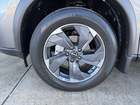 New 2026 Nissan Rogue SV w/ SV Premium Package image 8