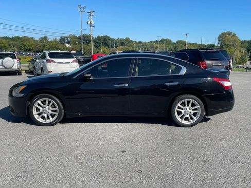 Used 2009 Nissan Maxima 3.5 SV w/ Cold Pkg FWD image 19
