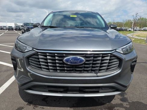 Used 2025 Ford Escape Active AWD/4WD image 3