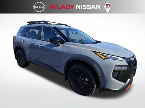 Used 2025 Nissan Rogue SV w/ Rock Creek Premium Package image 4