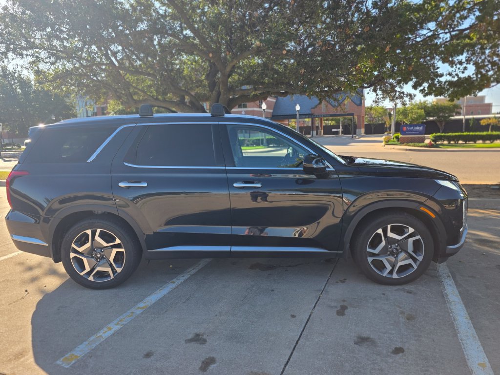 Used 2023 Hyundai Palisade Limited AWD/4WD image 29