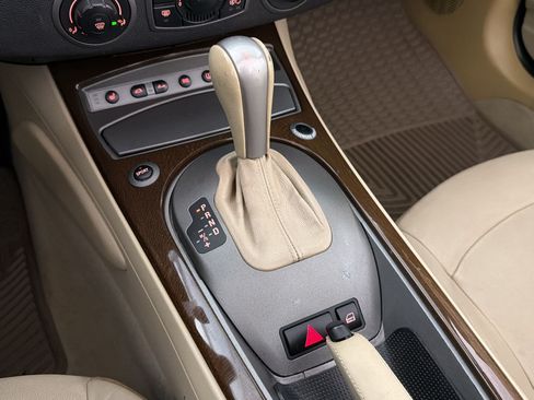 Used 2003 BMW Z4 3.0i RWD image 10