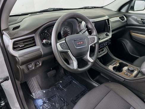 Used 2023 GMC Acadia SLE w/ Driver Convenience Package image 14
