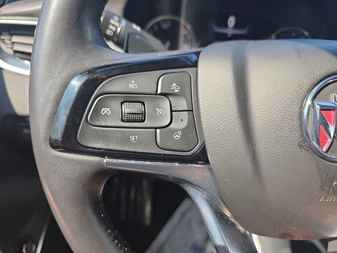 Used 2024 Buick Enclave Avenir w/ Avenir Technology Package image 24