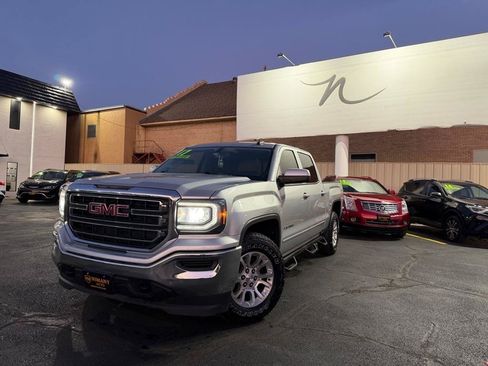 Used 2017 GMC Sierra 1500 SLE w/ SLE Fleet Convenience Package AWD/4WD image 6