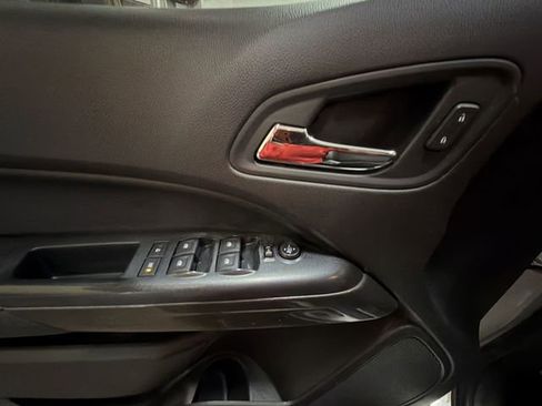 Used 2017 GMC Canyon SLE w/ All Terrain Package AWD/4WD image 13