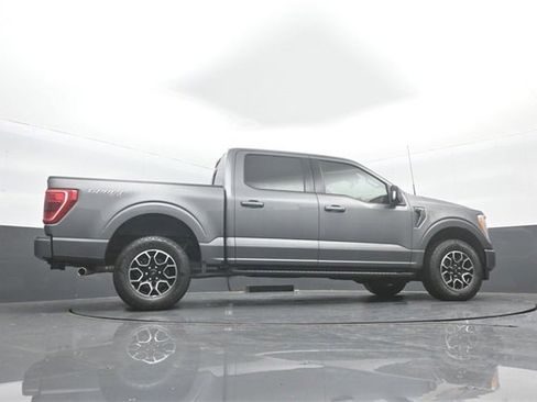 Certified 2022 Ford F150 XLT w/ Equipment Group 302A High image 32