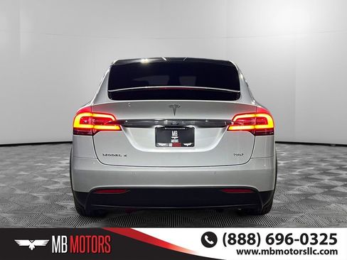 Used 2018 Tesla Model X 75D image 4