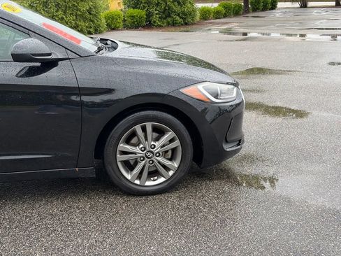 Used 2018 Hyundai Elantra SEL FWD image 8