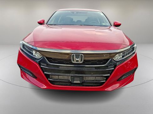 Used 2019 Honda Accord Sport image 3