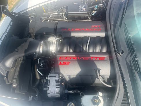 Used 2011 Chevrolet Corvette Grand Sport w/ Preferred Equipment Group RWD image 18