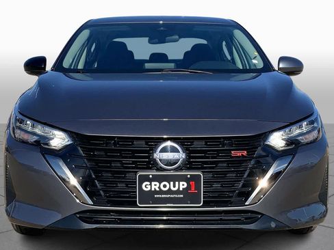 Used 2025 Nissan Sentra SR image 4