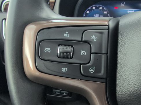 Used 2024 Chevrolet Suburban High Country w/ Max Trailering Package AWD/4WD image 29