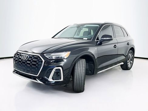 Used 2022 Audi Q5 2.0T Premium Plus w/ Premium Plus Package AWD/4WD image 2