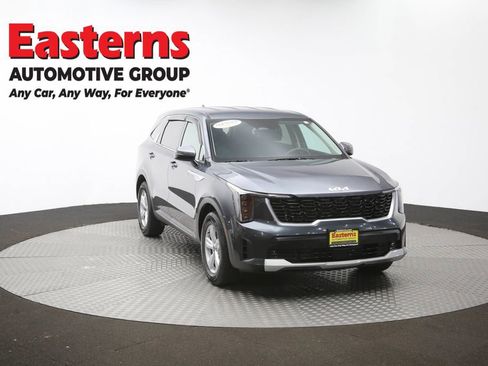 Used 2024 Kia Sorento LX FWD image 51