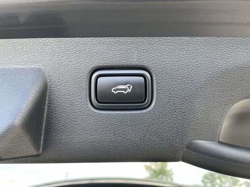 Used 2024 Kia Sportage SX FWD image 9