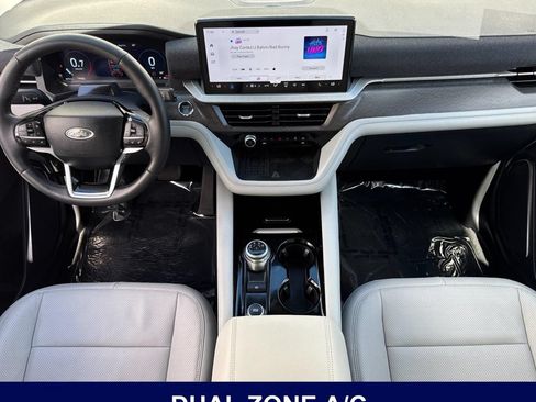 Used 2025 Ford Explorer Platinum w/ Ultimate Package RWD image 17