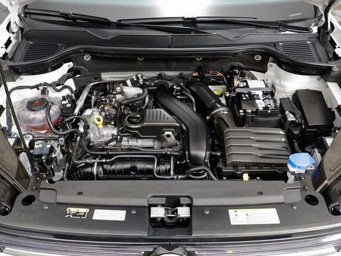 Used 2025 Volkswagen Taos SEL w/ Black Wheel Plus Package image 24