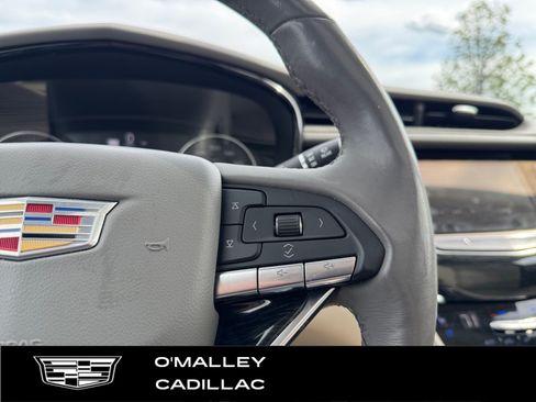 Used 2021 Cadillac XT6 Premium Luxury AWD/4WD image 17