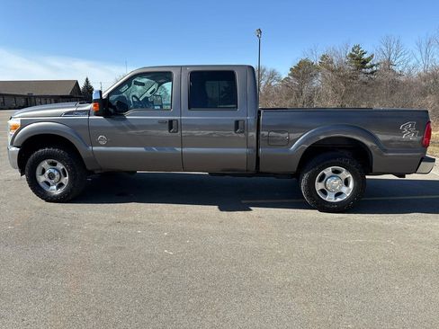 Used 2011 Ford F250 XLT w/ XTR Pkg image 8