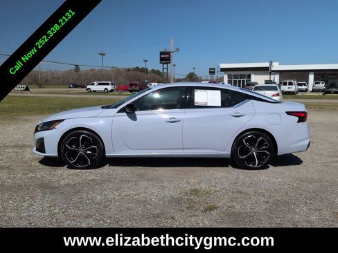 Used 2024 Nissan Altima 2.5 SR image 4