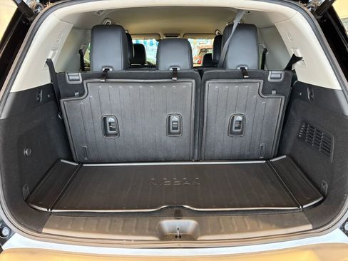 Certified 2024 Nissan Pathfinder SL w/ Cargo Package AWD/4WD image 36