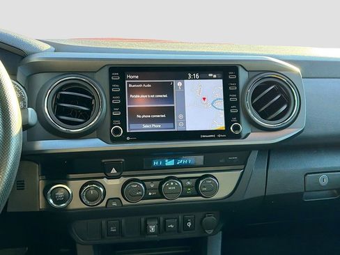 Used 2023 Toyota Tacoma TRD Sport image 29